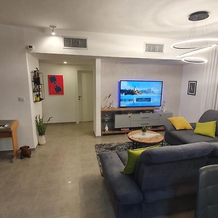 Tami Rooms Naharija Kültér fotó
